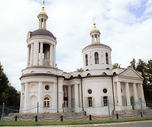 Храм влахернский в кузьминках сайт. Влахернская Церковь Кузьминки. Влахернская Церковь в Кузьминках 1759. Влахернский храм в Кузьминках до. Влахернская Церковь Кузьминки внутри.