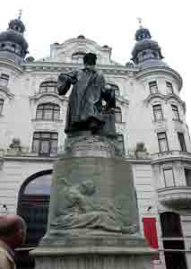 Вена. Памятник Иоганну Гуттенбергу